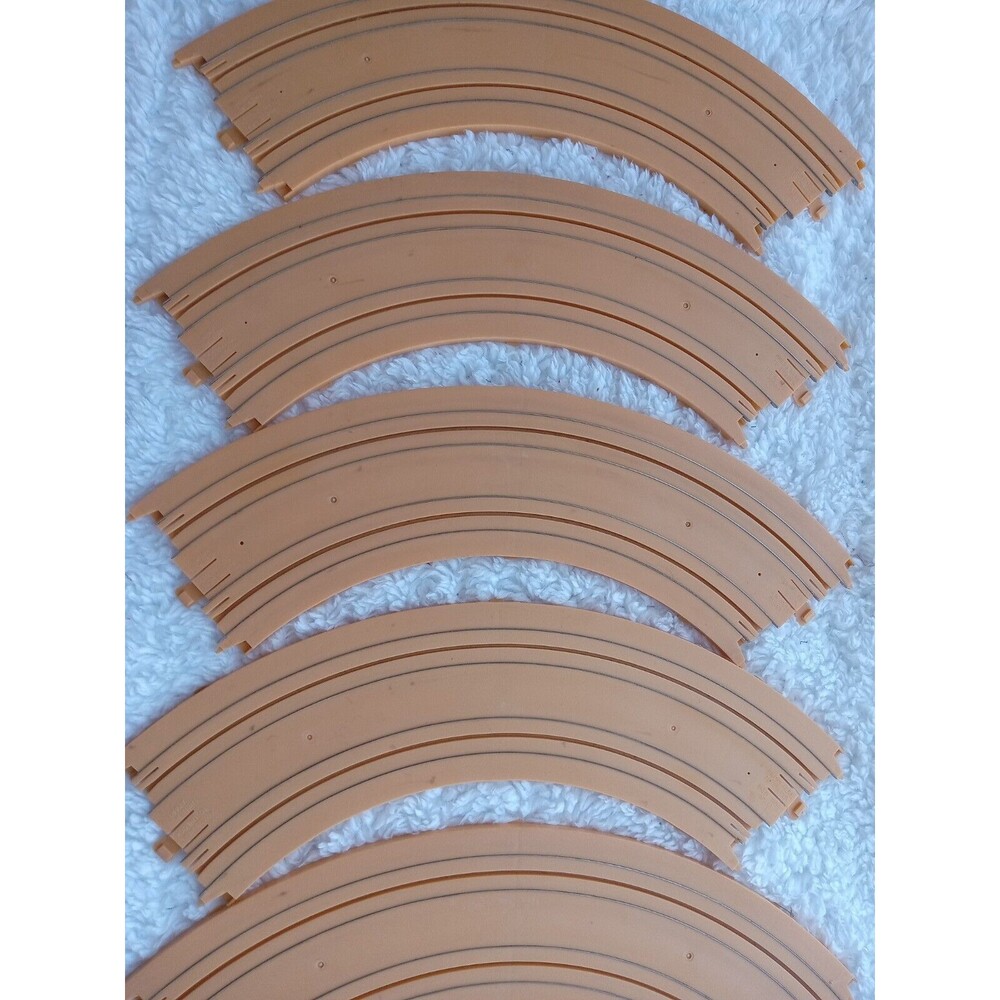 LOT OF 5 VINTAGE YELLOW TYCO RACIN' HOPPERS 9 IN. R 1/4 CIRCLE (B5843) FROM SET